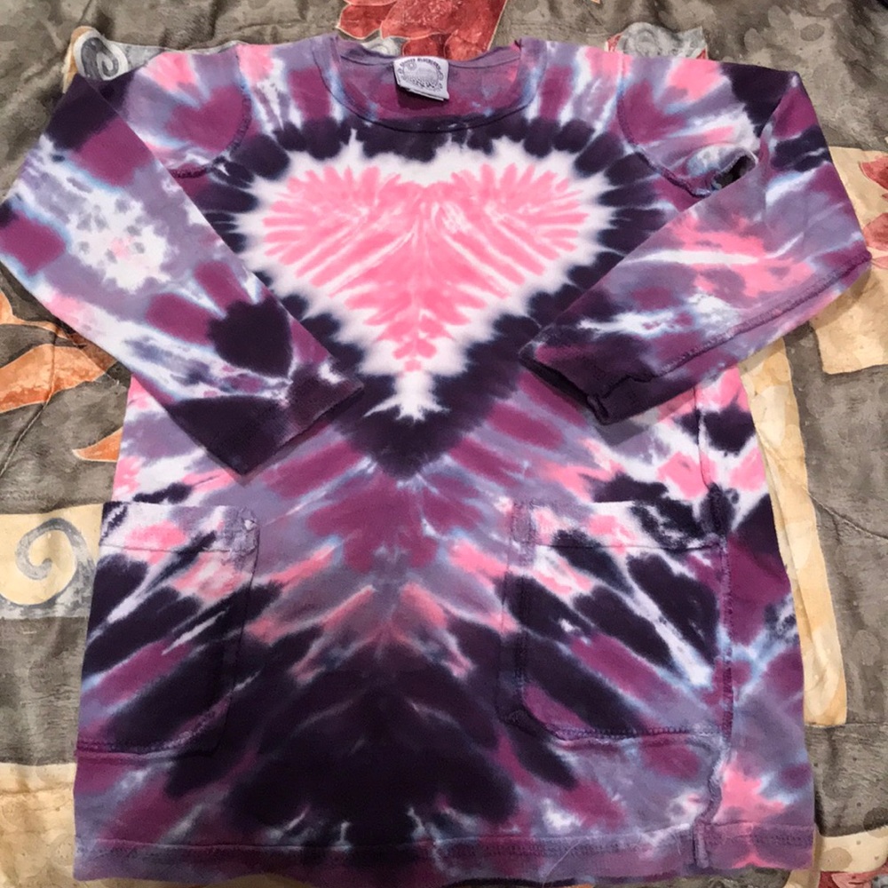 Excellent used condition long sleeve shirt